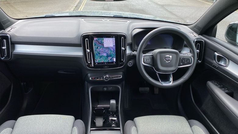 Volvo XC40 2.0 B3P Plus Dark 5dr Auto Petrol Estate